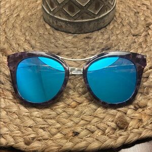 Guess Silver and Purple Tortoise Shell Sunglasses style GF0303